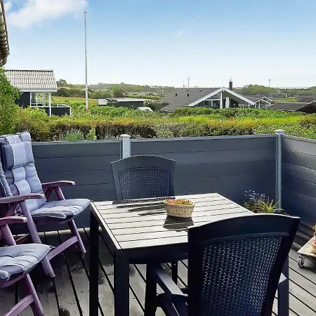 Three-bedroom Holiday In 3 펜션 Vinderup