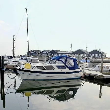 Three-bedroom Holiday In 3 Vinderup